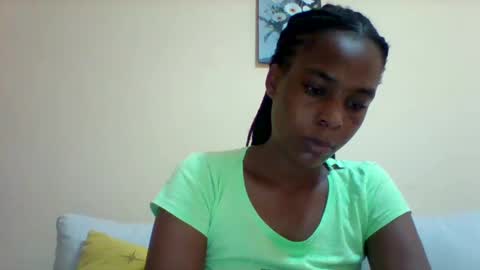 DOVY ACHIENG online show from 01/31/25, 11:13