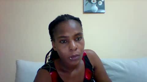 DOVY ACHIENG online show from 02/06/25, 11:58