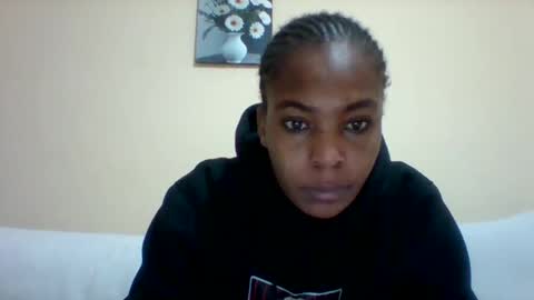 DOVY ACHIENG online show from 02/17/25, 03:47