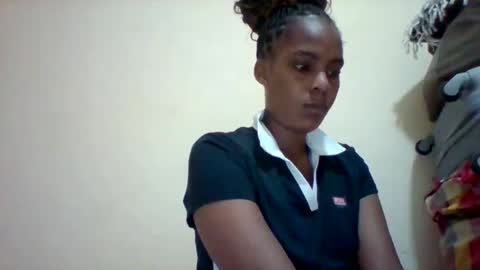 DOVY ACHIENG online show from 02/19/25, 01:40