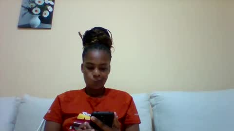 DOVY ACHIENG online show from 02/26/25, 02:25