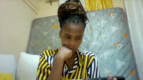 DOVY ACHIENG online show from 02/26/25, 09:58