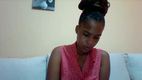 DOVY ACHIENG online show from 03/07/25, 11:18