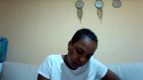 DOVY ACHIENG online show from 09/11/25, 10:04