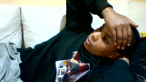 DOVY ACHIENG online show from 09/30/25, 09:42