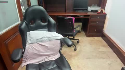 Snapshot of sexyrachel_ chatting on 10/29/25, 12:40 R A C H E L online show from 10/29/25, 12:40