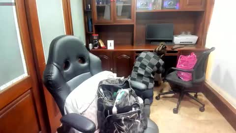 Snapshot of sexyrachel_ chatting on 11/05/25, 12:16 R A C H E L online show from 11/05/25, 12:16