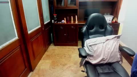 Snapshot of sexyrachel_ chatting on 11/07/25, 12:05 R A C H E L online show from 11/07/25, 12:05