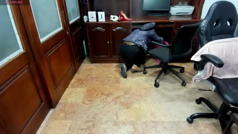 Snapshot of sexyrachel_ chatting on 11/16/25, 12:00 R A C H E L online show from 11/16/25, 12:00