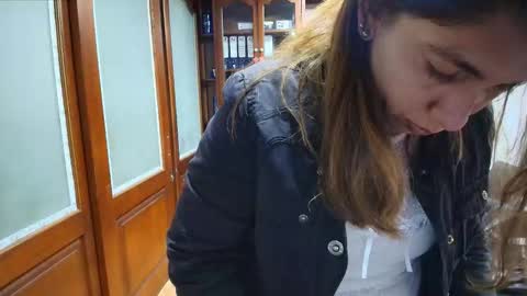 Snapshot of sexyrachel_ chatting on 12/05/25, 12:03 R A C H E L online show from 12/05/25, 12:03
