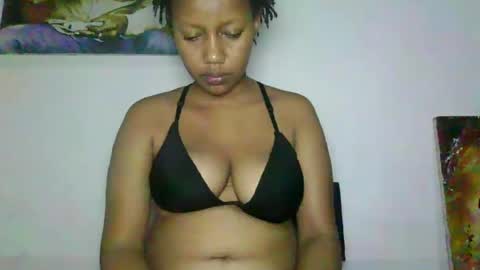 Snapshot of sexyred1738 chatting on 06/22/26, 01:29 sexyred1738 online show from 06/22/26, 01:29