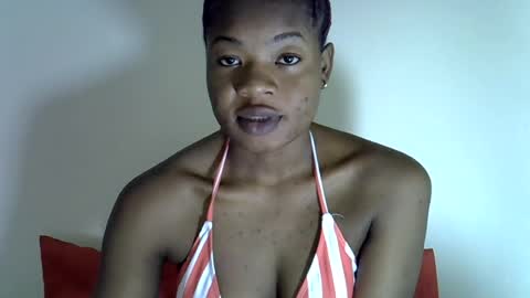 Snapshot of sexyshaz22 chatting on 07/10/26, 09:28 sexyshaz22 online show from 07/10/26, 09:28