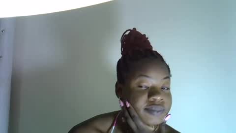 Snapshot of sexyshaz22 chatting on 07/20/26, 09:17 sexyshaz22 online show from 07/20/26, 09:17