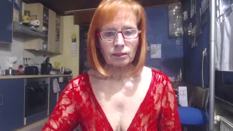 Silvie online show from 12/29/24, 02:52