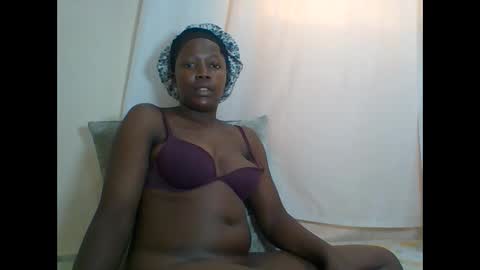 PAULINE online show from 02/07/25, 02:58