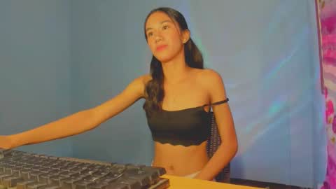 Amelia online show from 09/15/25, 04:07