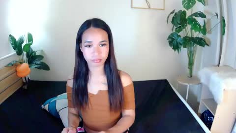Snapshot of sexytrixie11 chatting on 05/17/26, 02:35 sexytrixie11 online show from 05/17/26, 02:35