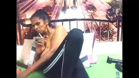 sexyva4u2luv online show from 02/19/25, 12:33