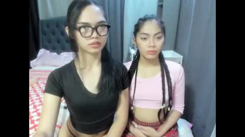 Snapshot of sexyxenaaa chatting on 11/18/25, 05:39 Xenaaa online show from 11/18/25, 05:39