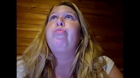 Snapshot of sexyy_lexyyy chatting on 04/05/26, 03:26 sexyy_lexyyy online show from 04/05/26, 03:26