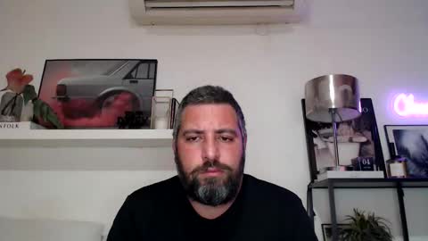 Snapshot of sexyyturkk chatting on 12/15/25, 01:10 Arda online show from 12/15/25, 01:10