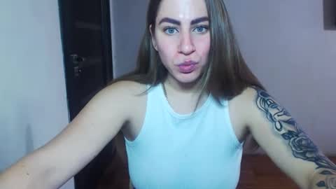 Yuliia online show from 10/18/25, 09:32