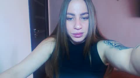 Yuliia online show from 11/14/25, 08:46
