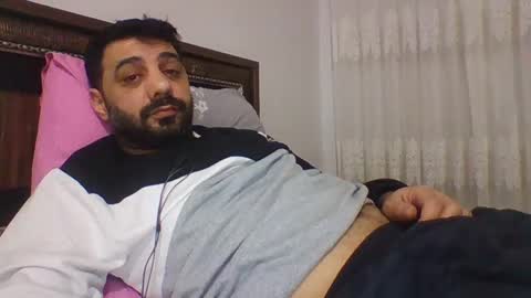 Snapshot of sexyyy_mannn chatting on 12/14/24, 06:41 sexyyy_mannn online show from 12/14/24, 06:41