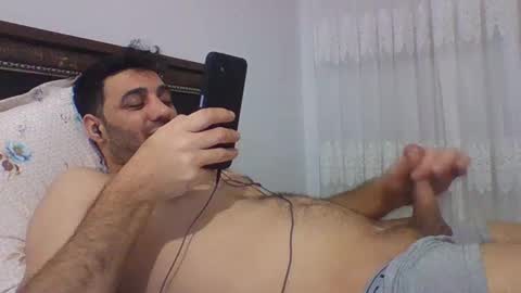 Snapshot of sexyyy_mannn chatting on 12/21/24, 06:34 sexyyy_mannn online show from 12/21/24, 06:34