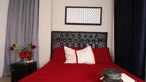 zahara online show from 10/26/25, 11:09