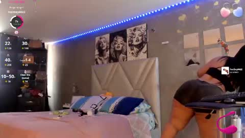 Snapshot of sexyzoe_69 chatting on 06/27/26, 08:25 Alexa online show from 06/27/26, 08:25