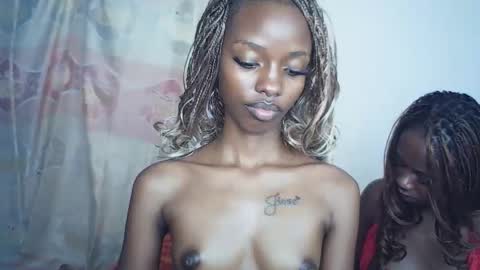 Snapshot of sexyzuriel chatting on 03/19/26, 10:36 sexyzuriel online show from 03/19/26, 10:36