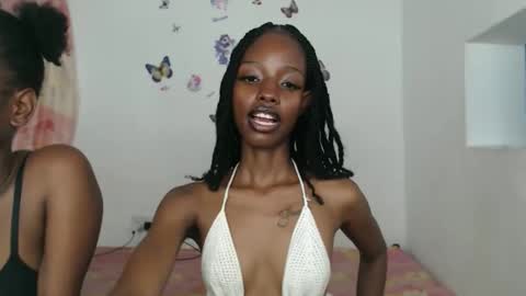 Snapshot of sexyzuriel chatting on 04/14/26, 09:48 sexyzuriel online show from 04/14/26, 09:48