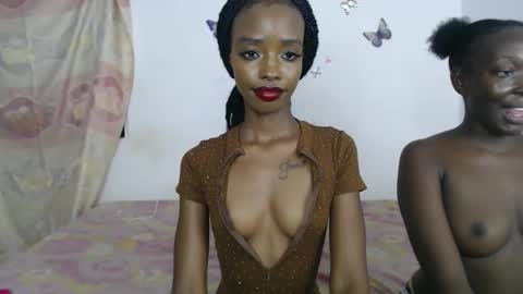 Snapshot of sexyzuriel chatting on 04/16/26, 08:20 sexyzuriel online show from 04/16/26, 08:20