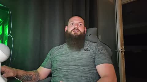 Snapshot of sflmarriedguy chatting on 01/04/25, 12:59 SouthFloridaStr8guy online show from 01/04/25, 12:59