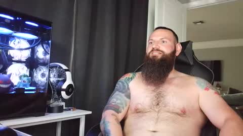 Snapshot of sflmarriedguy chatting on 04/03/26, 12:47 SouthFloridaStr8guy online show from 04/03/26, 12:47