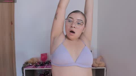 Snapshot of shadaraa chatting on 06/02/26, 08:00 shadara online show from 06/02/26, 08:00