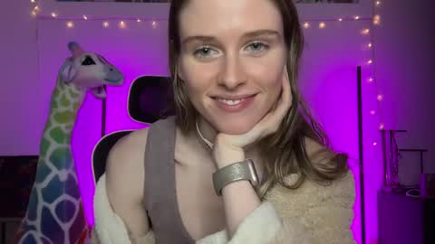 Snapshot of shadebabe chatting on 12/07/24, 11:07 shadebabe online show from 12/07/24, 11:07