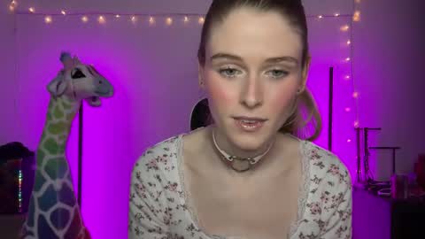 Snapshot of shadebabe chatting on 02/04/25, 04:48 shadebabe online show from 02/04/25, 04:48