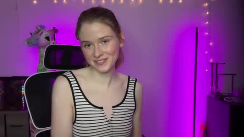 Snapshot of shadebabe chatting on 03/09/25, 10:08 shadebabe online show from 03/09/25, 10:08