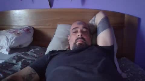 Snapshot of shadinray chatting on 11/01/25, 02:08 shadinray online show from 11/01/25, 02:08