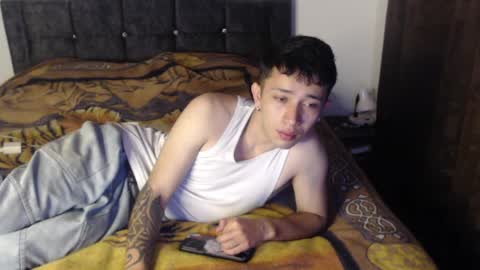 Snapshot of shadow_men_ chatting on 04/08/26, 08:03 james online show from 04/08/26, 08:03