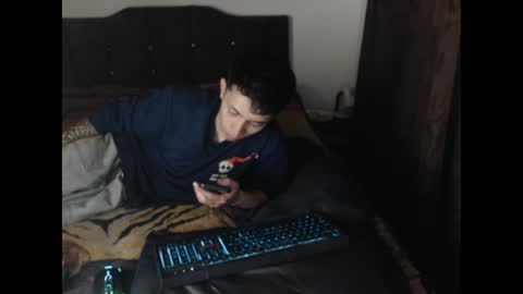 Snapshot of shadow_men_ chatting on 07/19/26, 07:34 james online show from 07/19/26, 07:34