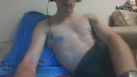 Snapshot of shadowgiraffe chatting on 02/21/25, 08:38 shadowgiraffe online show from 02/21/25, 08:38