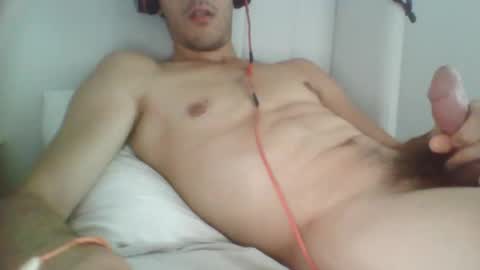 Snapshot of shadowgiraffe chatting on 10/25/25, 10:01 shadowgiraffe online show from 10/25/25, 10:01