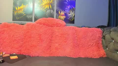 Snapshot of shadowlustt chatting on 09/26/25, 01:37 shadowlustt online show from 09/26/25, 01:37