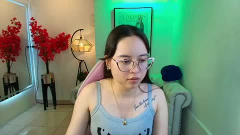 Snapshot of shady_bug chatting on 05/18/26, 08:03 Shady online show from 05/18/26, 08:03
