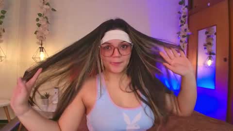 Snapshot of shadya_ chatting on 04/08/26, 03:17 Shadya online show from 04/08/26, 03:17