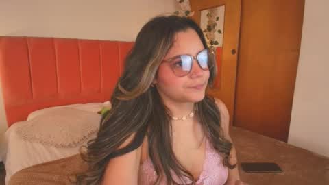 Snapshot of shadya_ chatting on 05/01/26, 03:22 Shadya online show from 05/01/26, 03:22
