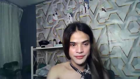 Snapshot of shaharra chatting on 11/28/25, 05:37 shaharra online show from 11/28/25, 05:37